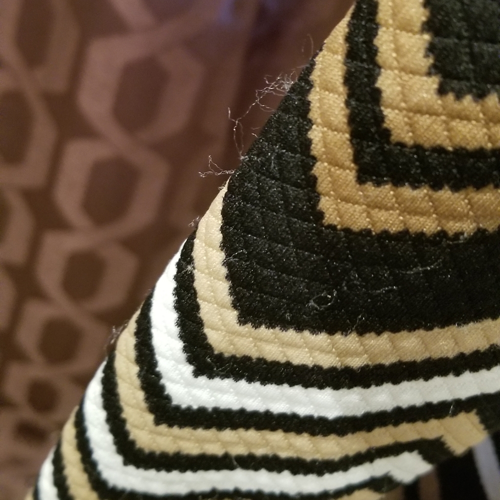 Nwot Form Fitting Chevron Open Front/Backless Dre… - image 7